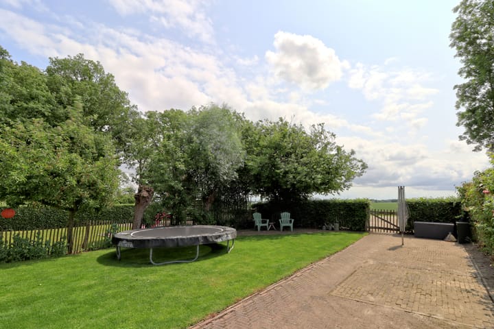 Foto 39 van Onderduikersweg 24-B