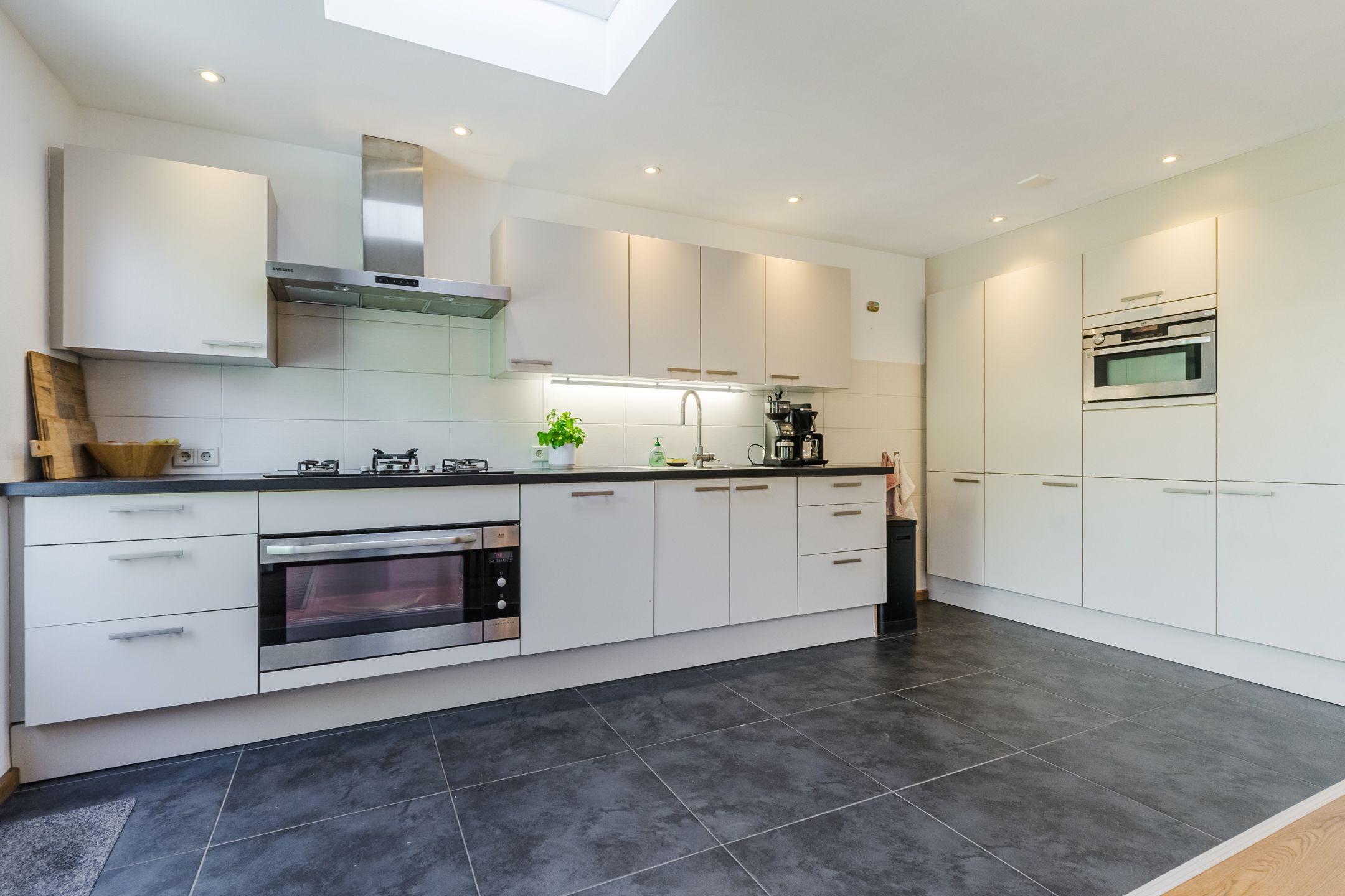 Foto 15 van Henneven 9