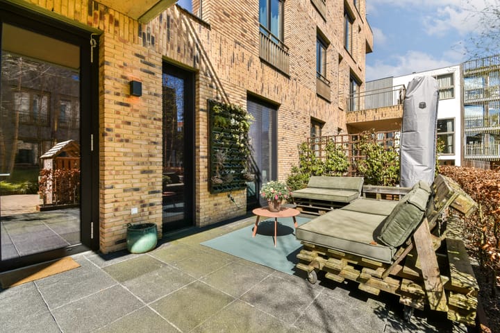 Foto 11 van Faas Wilkesstraat 211