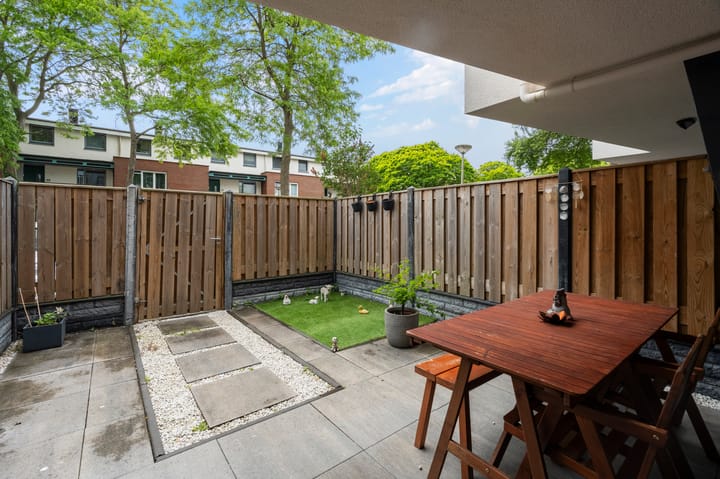 Foto 8 van Bruinvisstraat 73