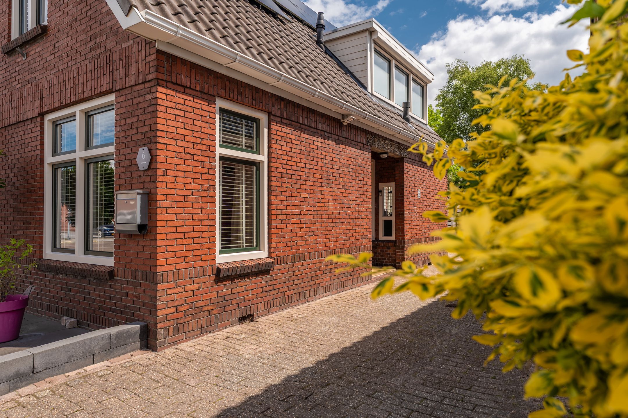 Photo 6 of Mr. A.J. de Sitterstraat 16
