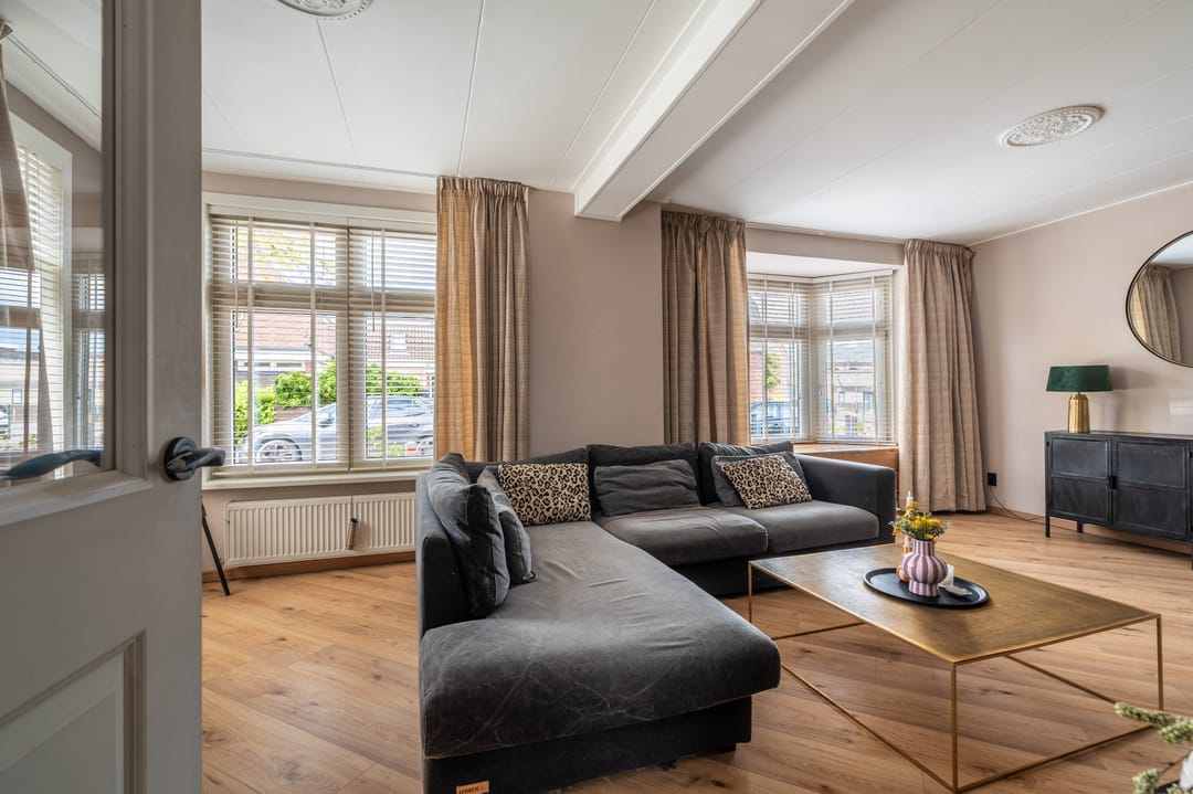 Photo 17 of Mr. A.J. de Sitterstraat 16