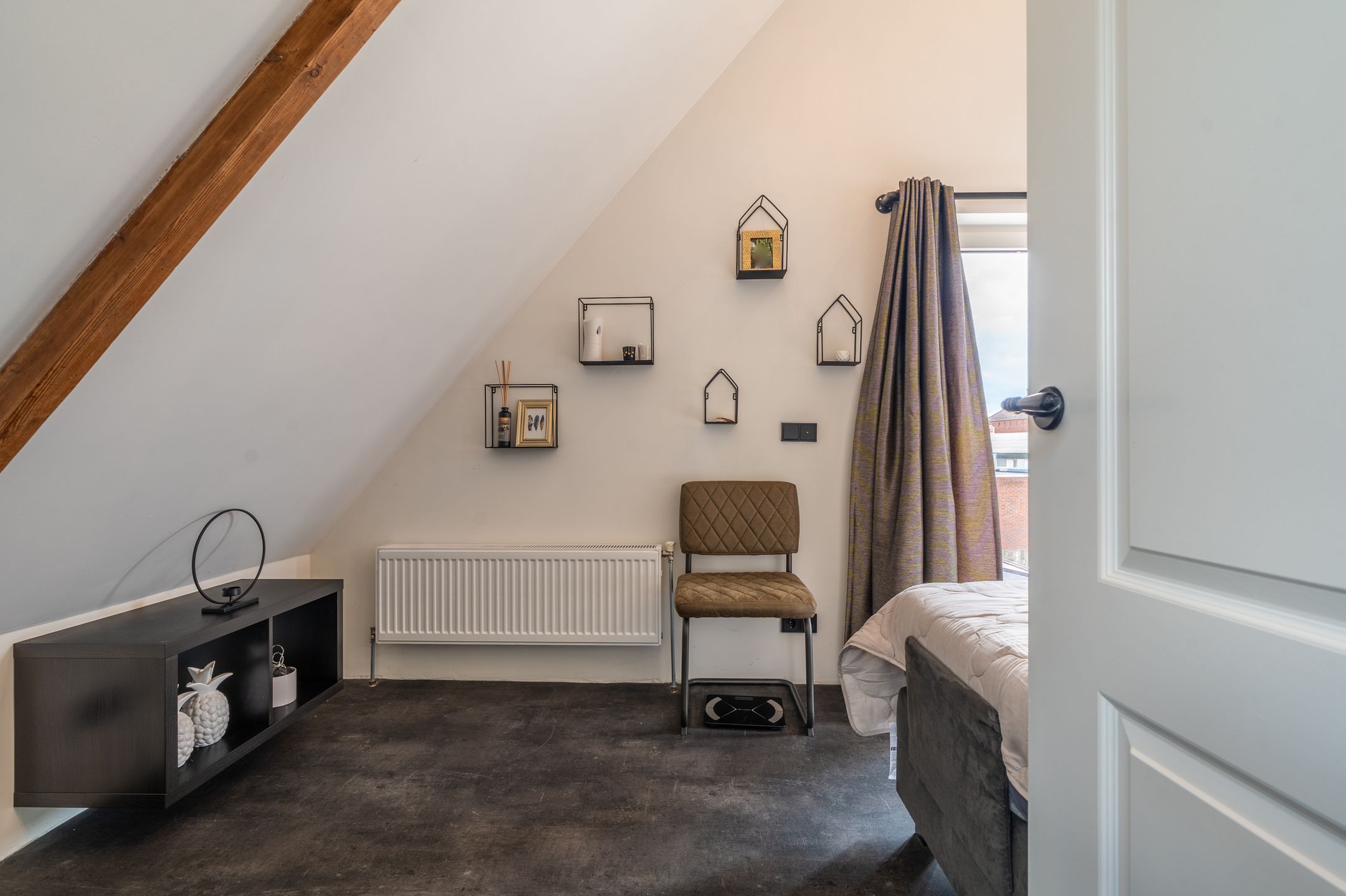 Photo 39 of Mr. A.J. de Sitterstraat 16