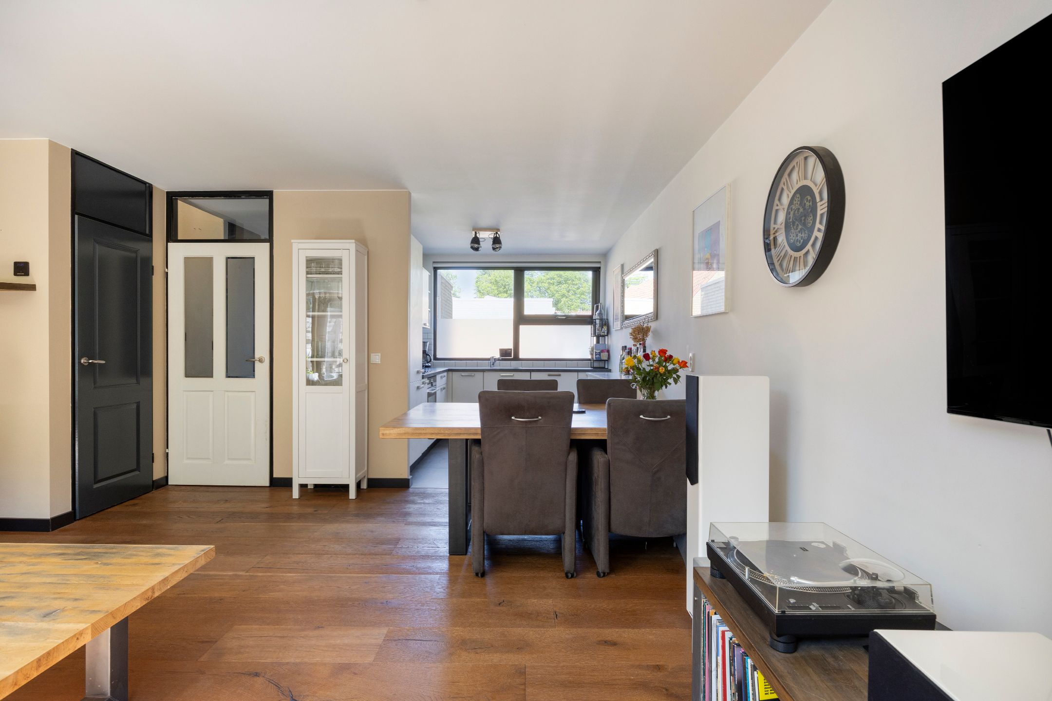 Foto 9 van Calabriëstraat 29