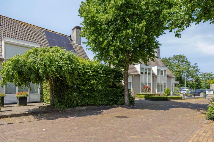 Foto 13 van Den Hof 29