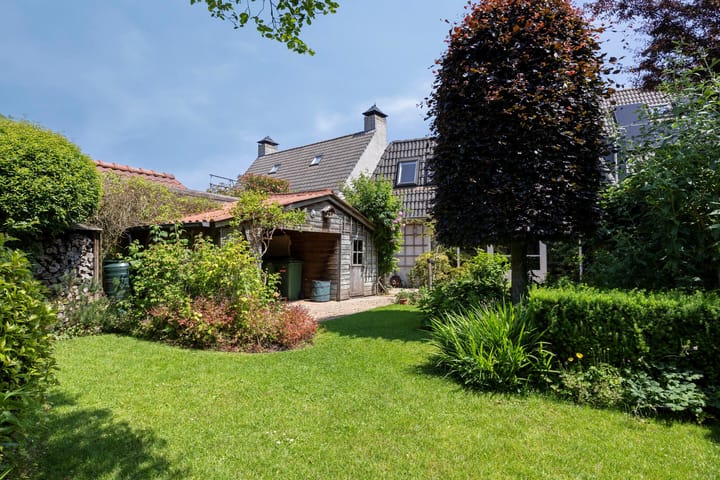 Foto 4 van Den Hof 29