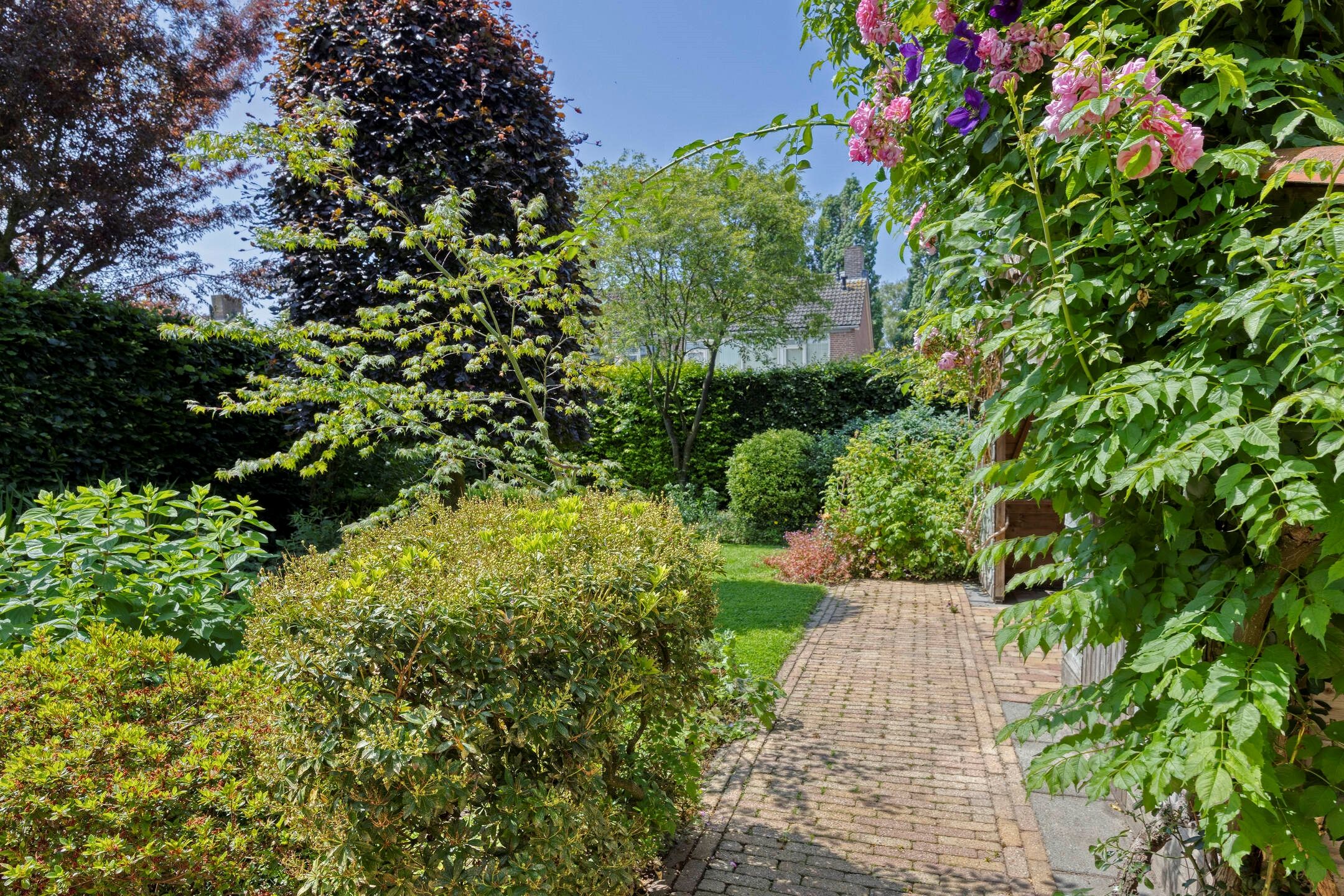 Foto 12 van Den Hof 29