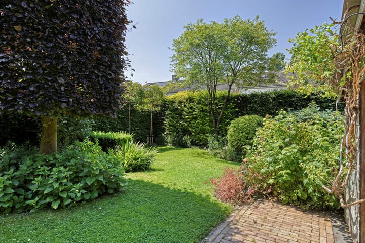 Foto 9 van Den Hof 29