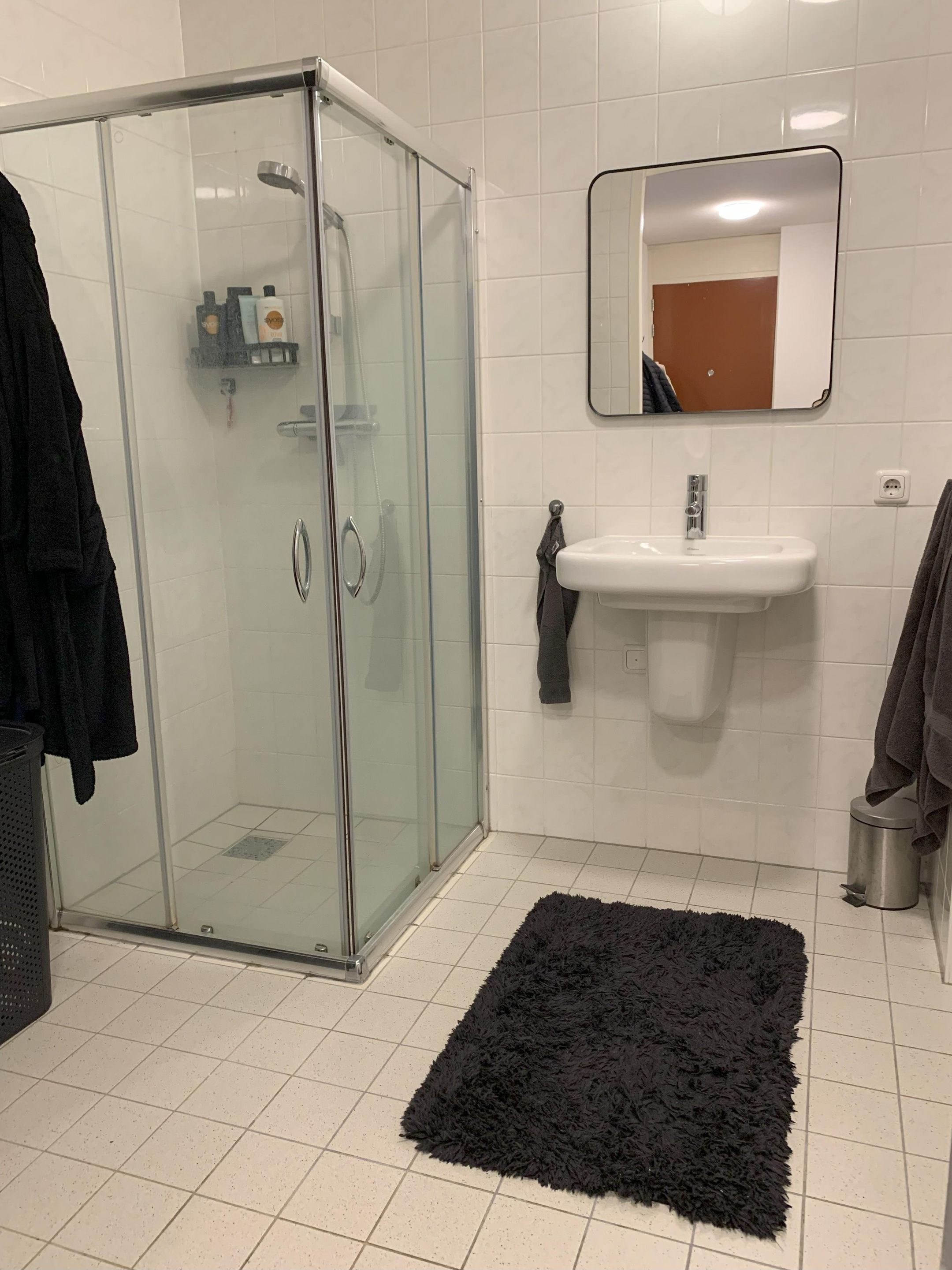 Photo 18 of Roosendaalseweg 13-C