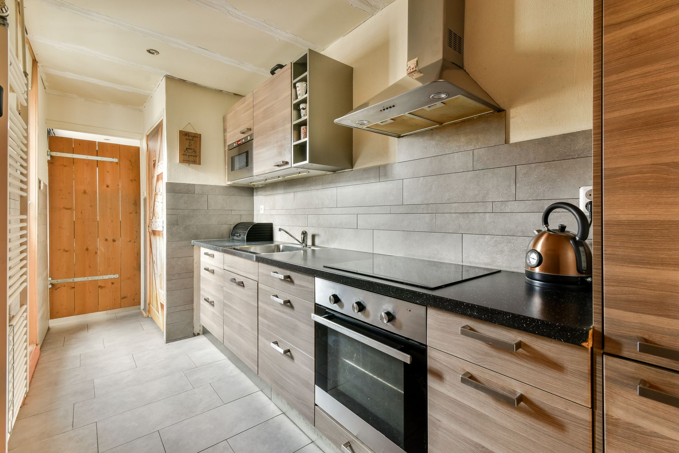 Foto 12 van Arnold Hoogvlietstraat 62