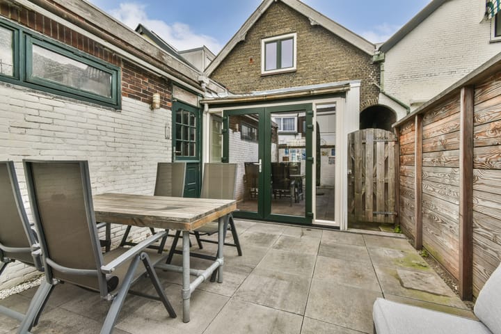 Foto 16 van Arnold Hoogvlietstraat 62