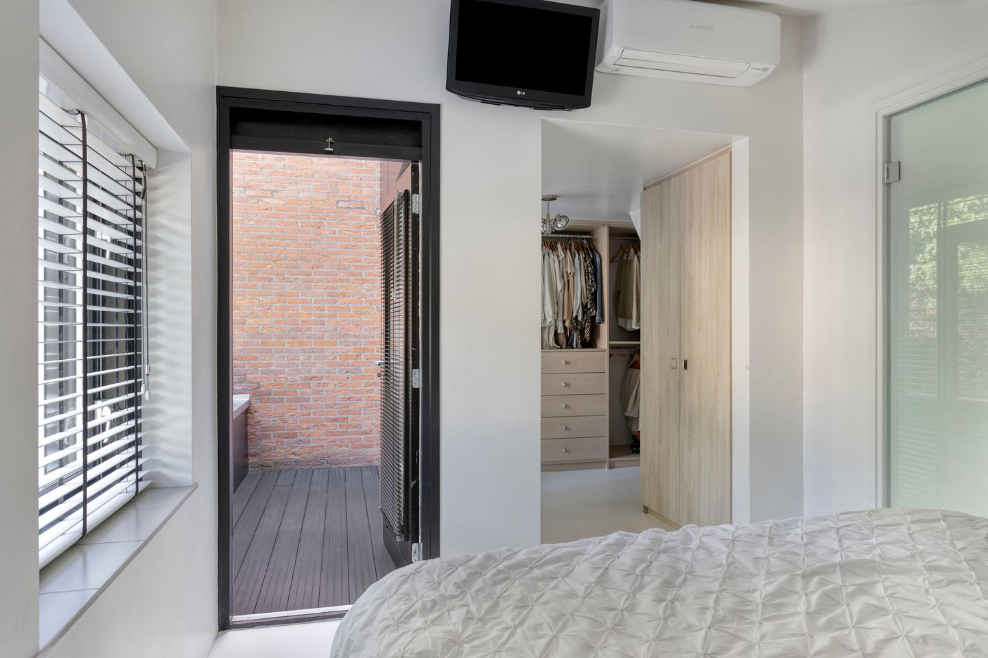 Foto 25 van Jachtlaan 109