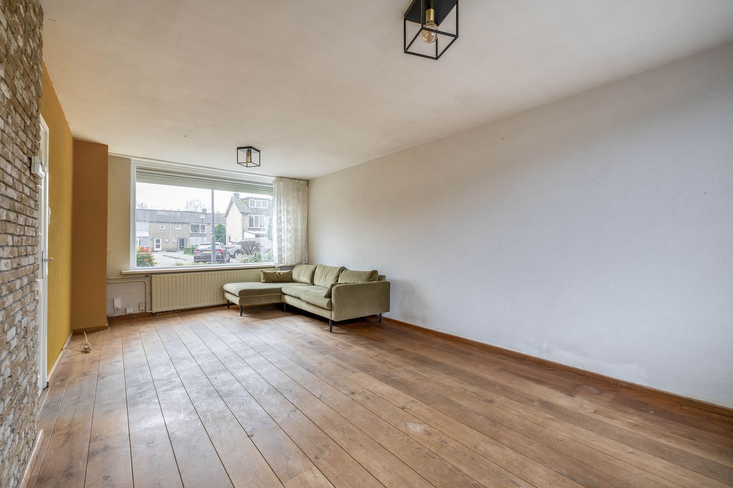 Photo 4 of Ganzerikstraat 19