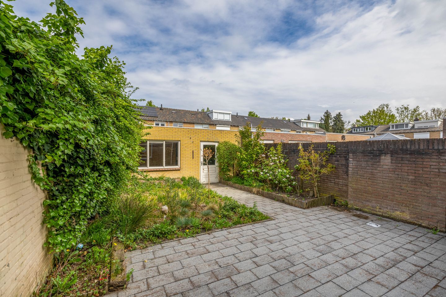 Photo 10 of Ganzerikstraat 19