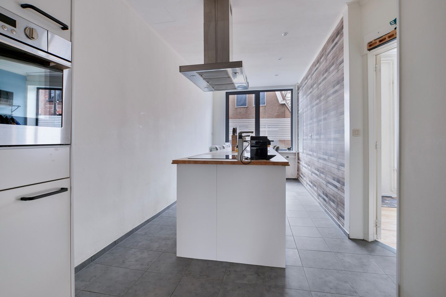 Photo 5 of Frans van Waesberghestraat 17