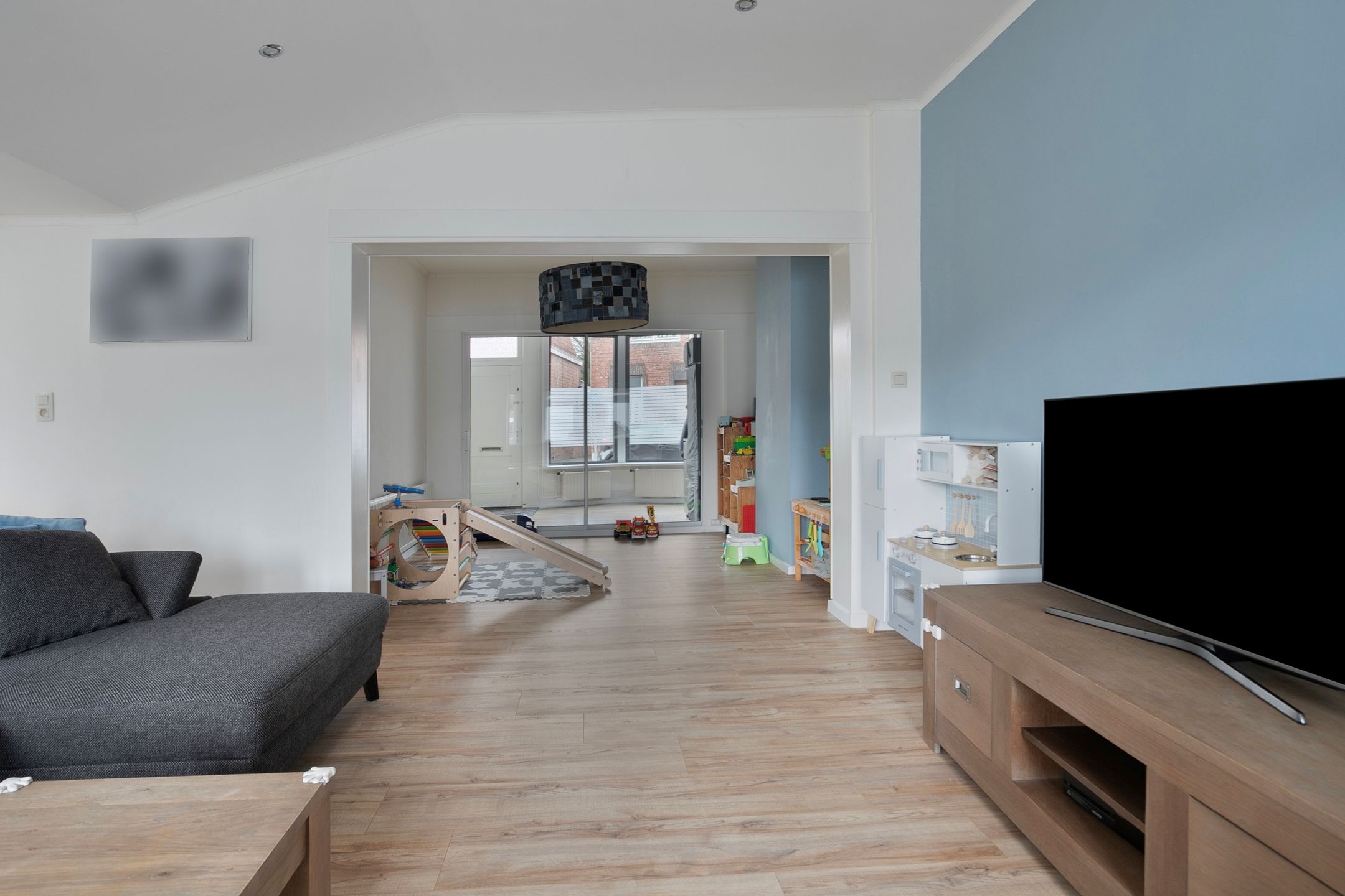 Photo 15 of Frans van Waesberghestraat 17