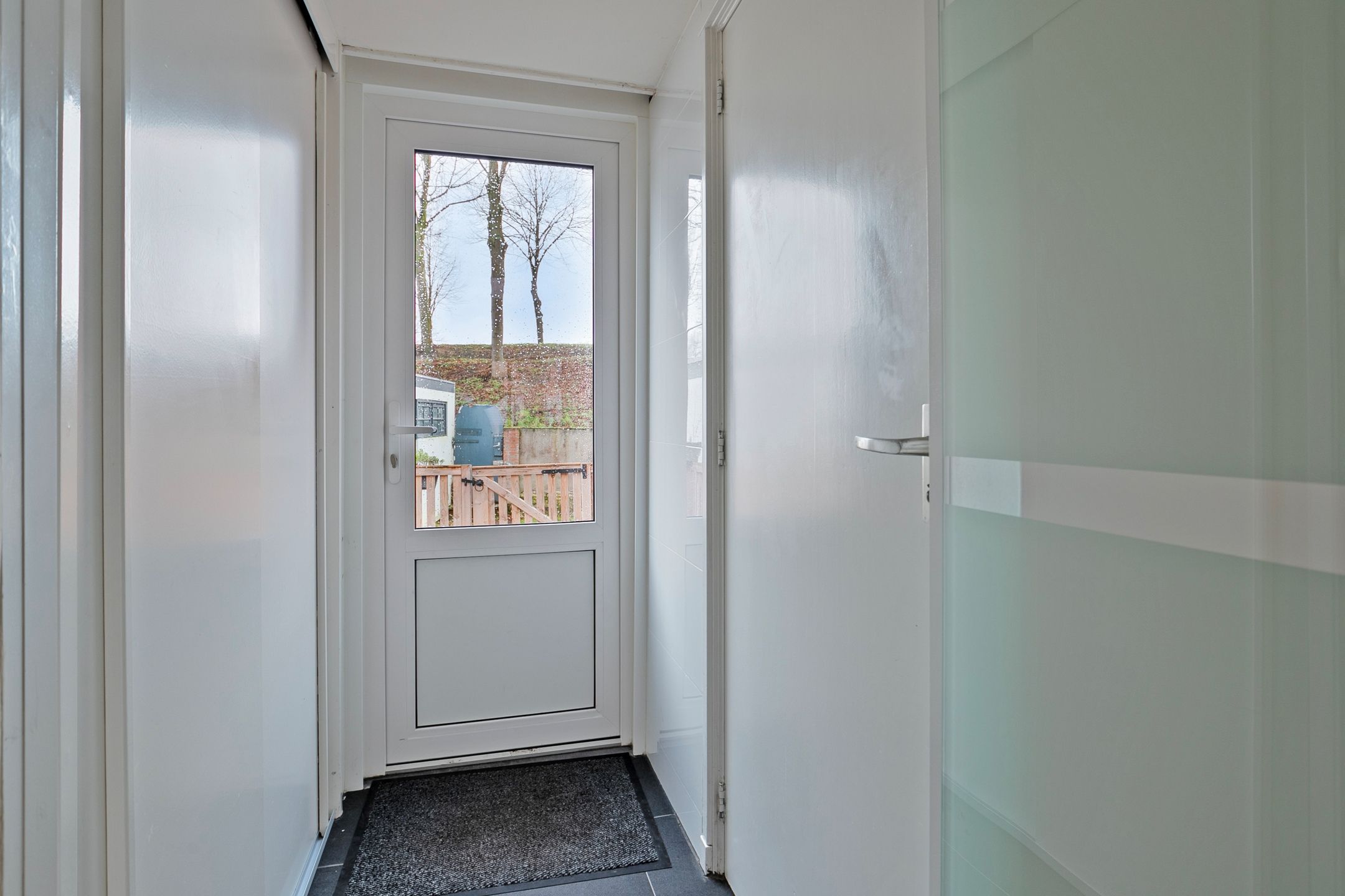 Photo 18 of Frans van Waesberghestraat 17