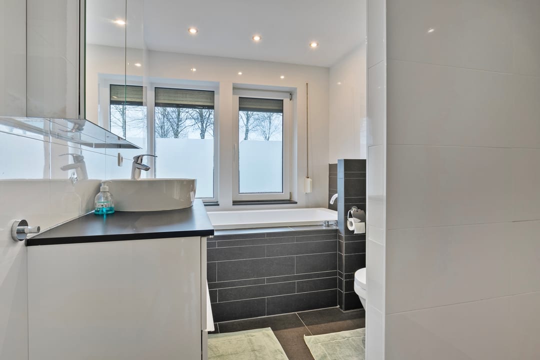 Photo 23 of Frans van Waesberghestraat 17