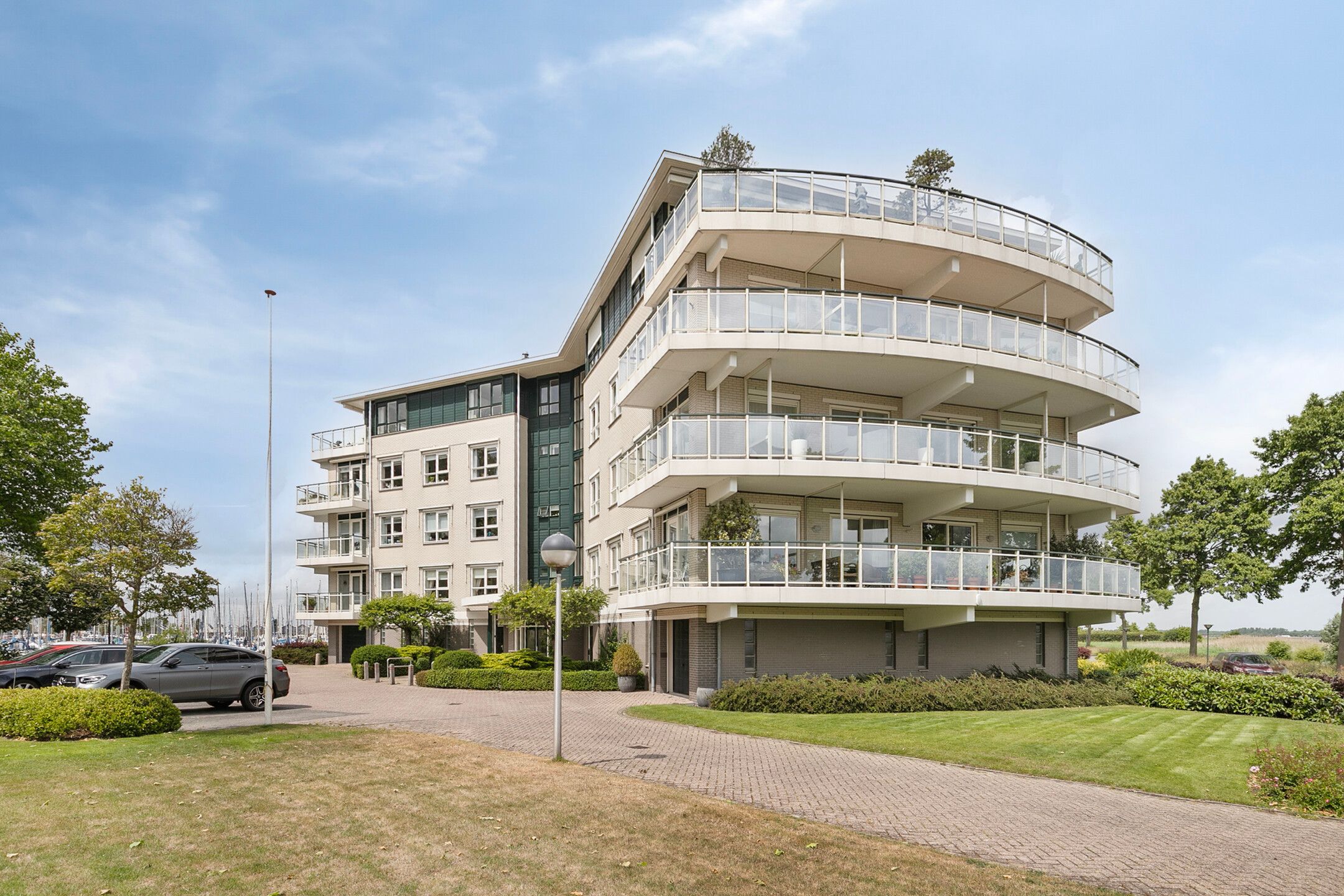 Photo 3 of Labradorstroom 43