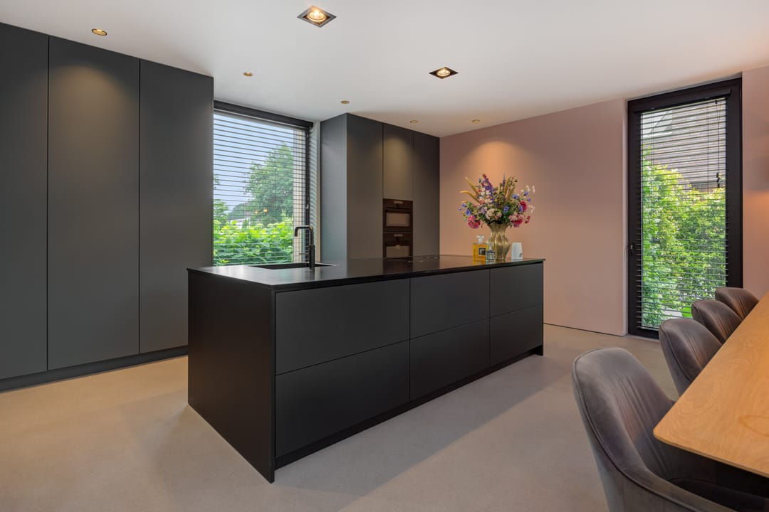 Photo 2 of Van Uden-erf 14