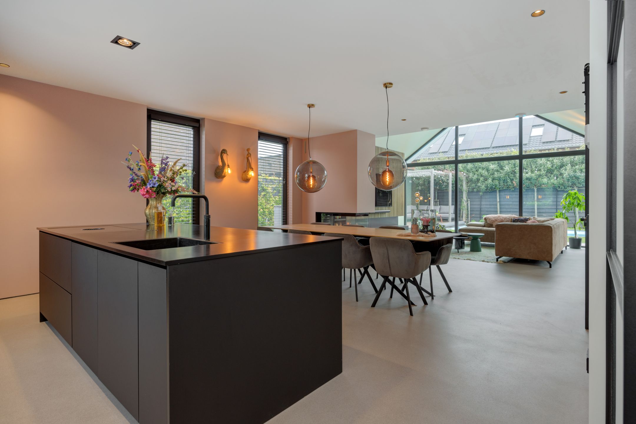 Photo 3 of Van Uden-erf 14