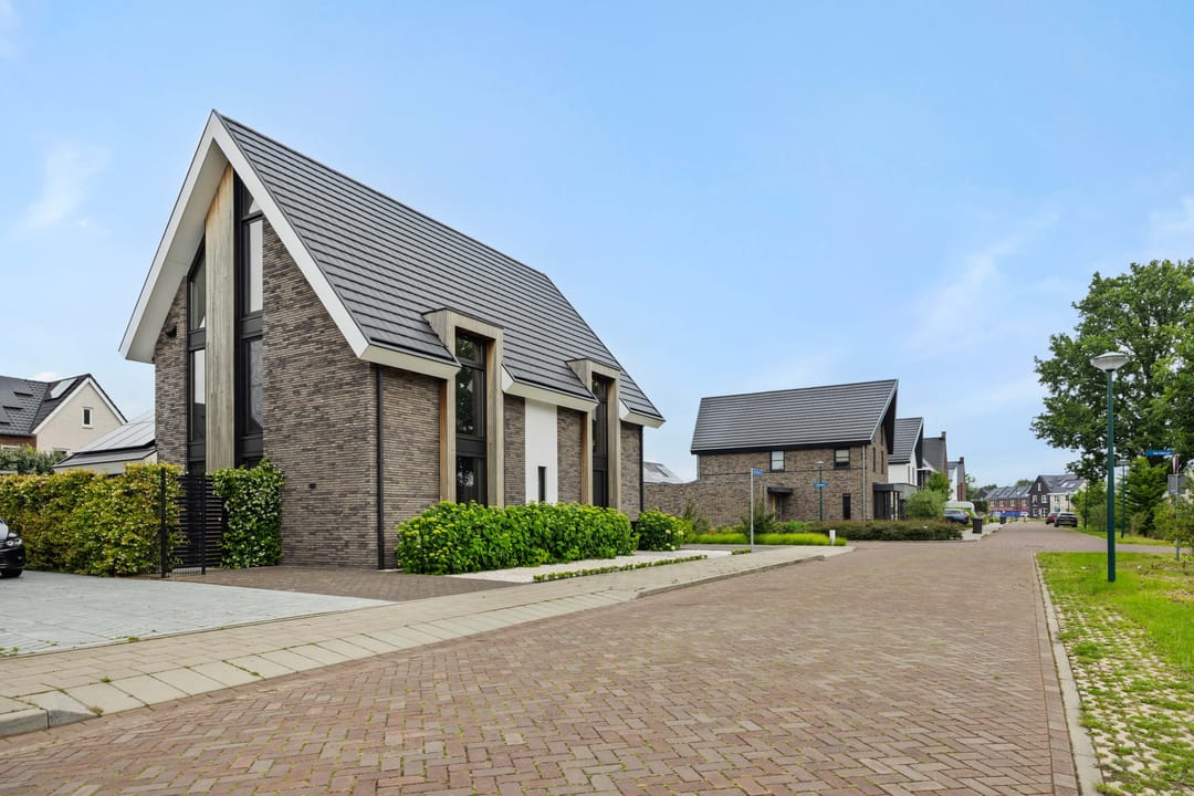 Photo 56 of Van Uden-erf 14