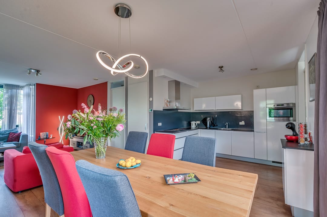 Photo 17 of Burgemeester Claessenstraat 12