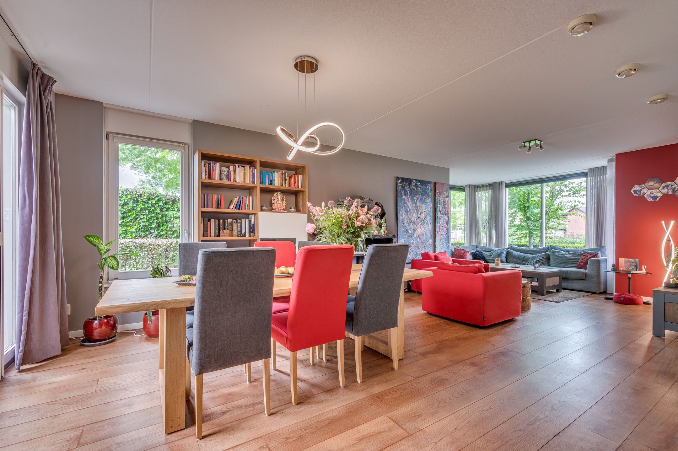 Photo 21 of Burgemeester Claessenstraat 12