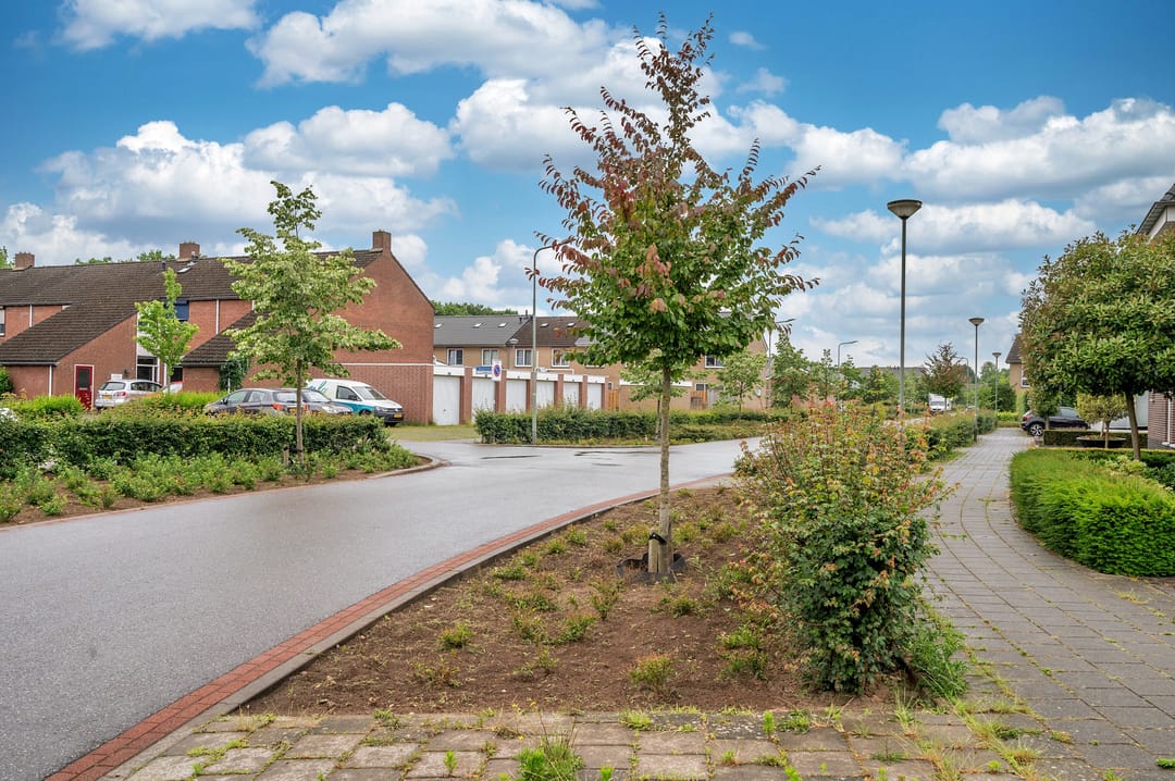 Photo 58 of Burgemeester Claessenstraat 12