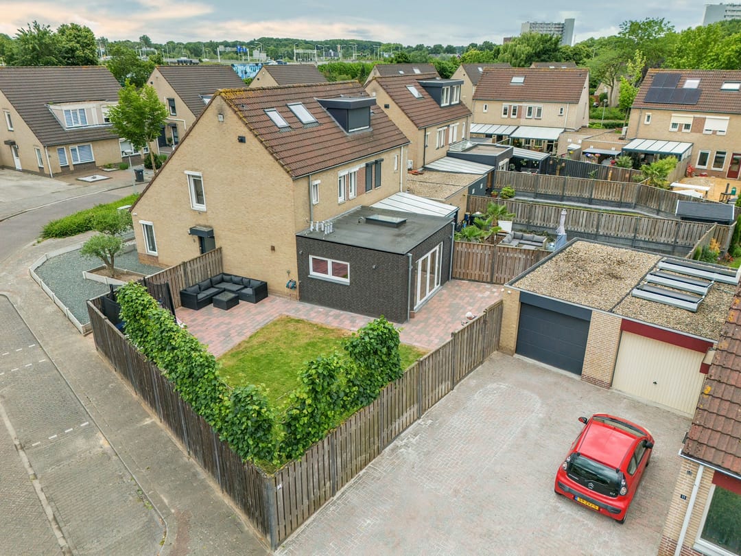 Photo 2 of Weefsterstraat 9