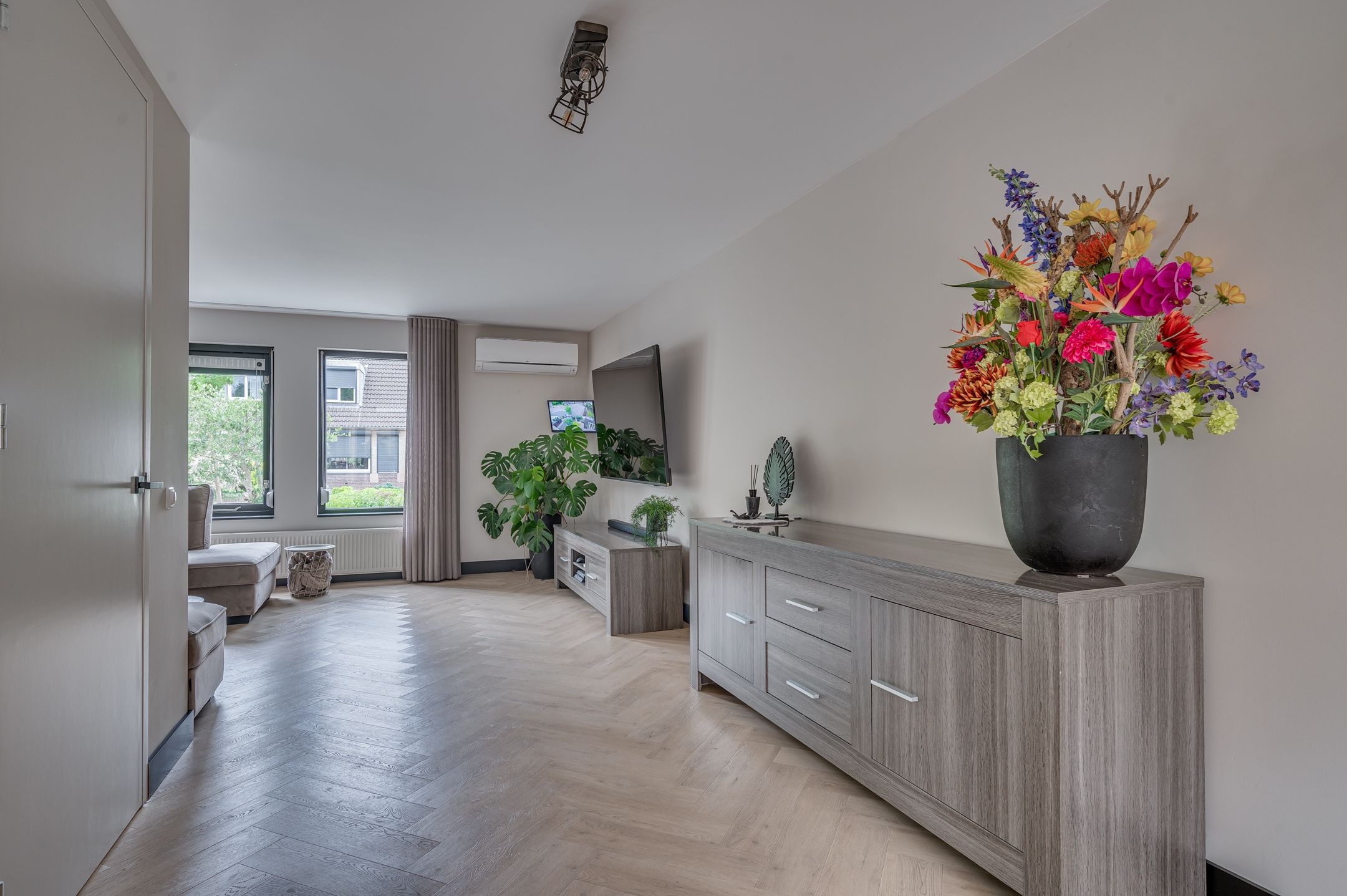 Photo 6 of Weefsterstraat 9