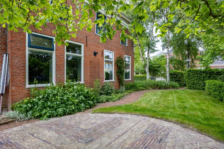 Foto 35 van Molenstraat 2