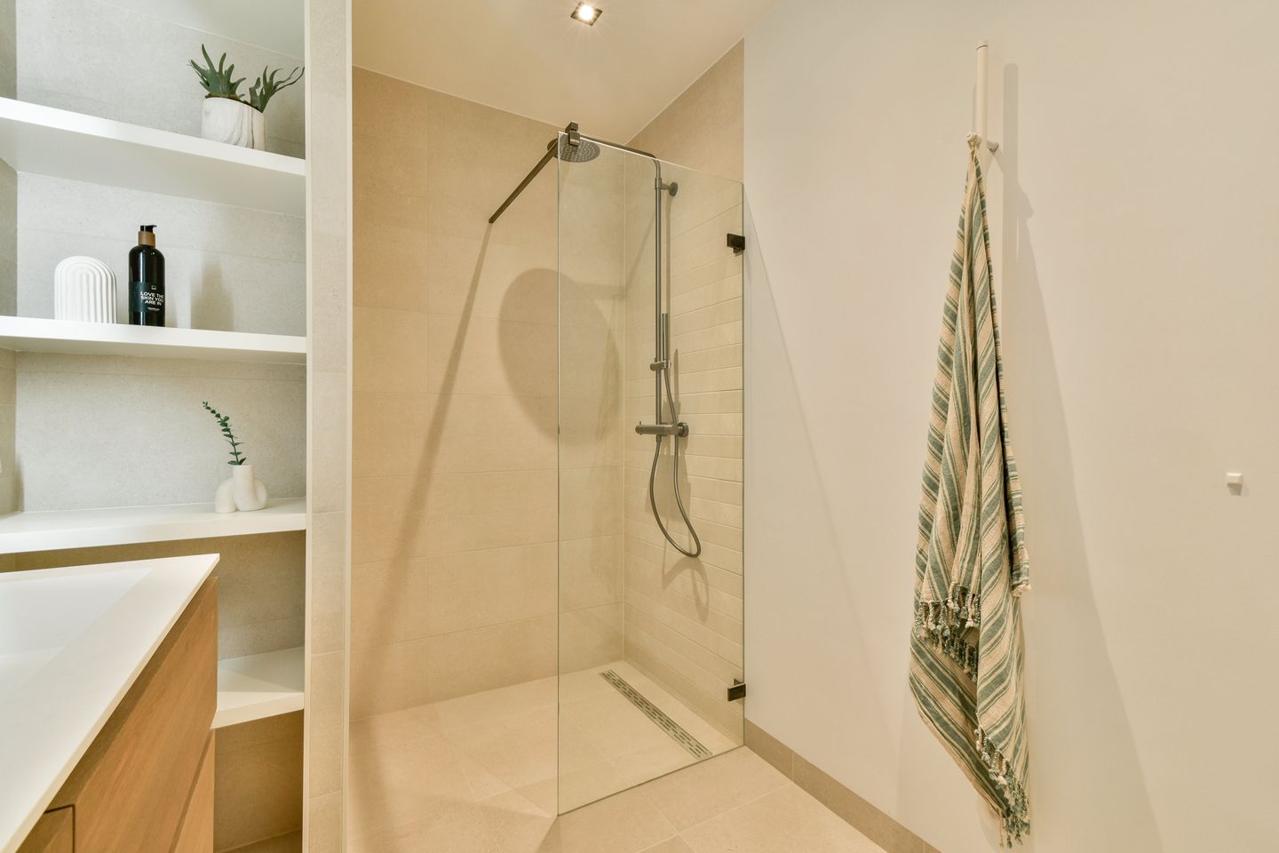 Foto 20 van Jan Haringstraat 15-H