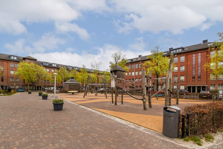 Foto 40 van Jan Haringstraat 15-H