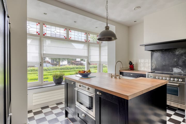 Foto 3 van Velpstraat 28