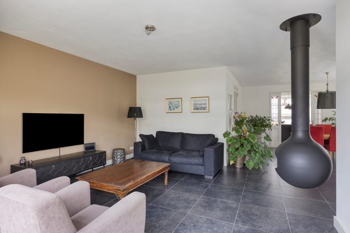 Foto 7 van Velpstraat 28