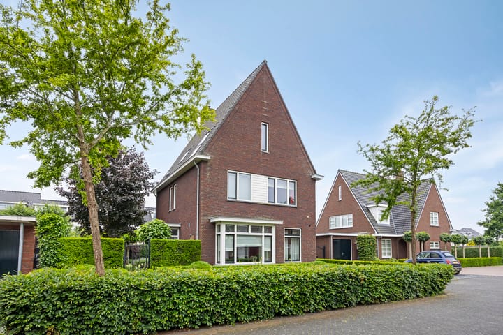 Foto 56 van Velpstraat 28