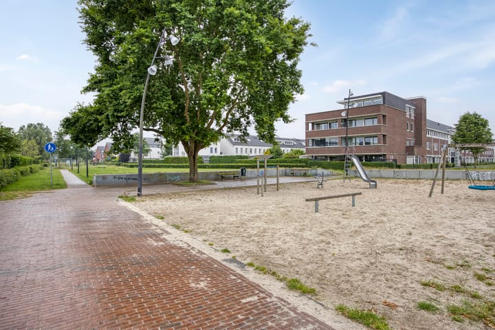 Foto 61 van Velpstraat 28