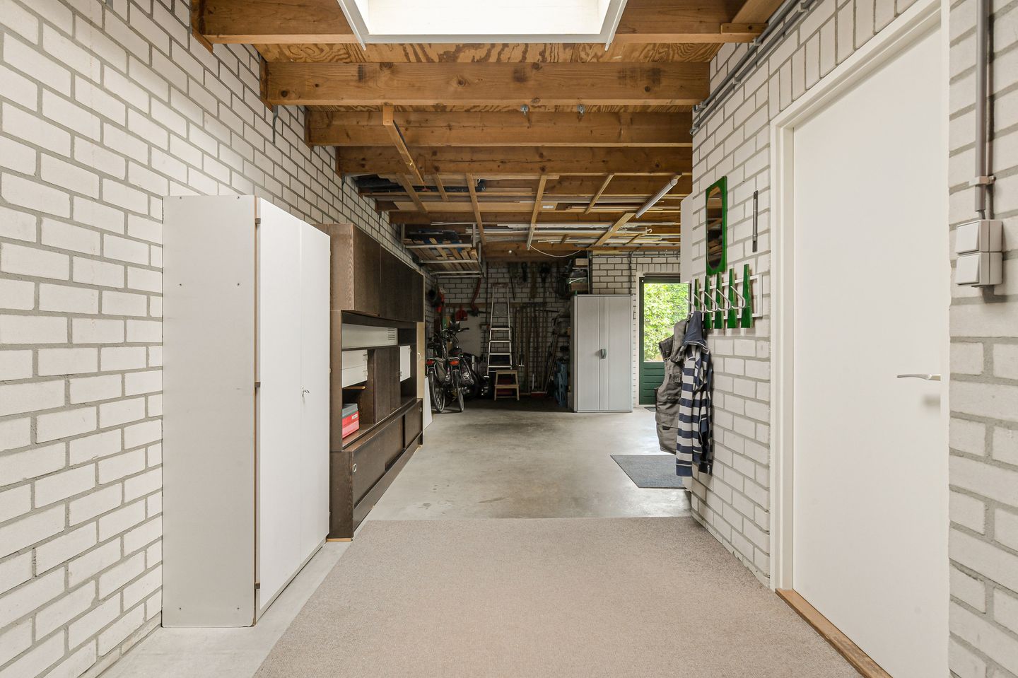 Photo 49 of Simon van Sonplein 9