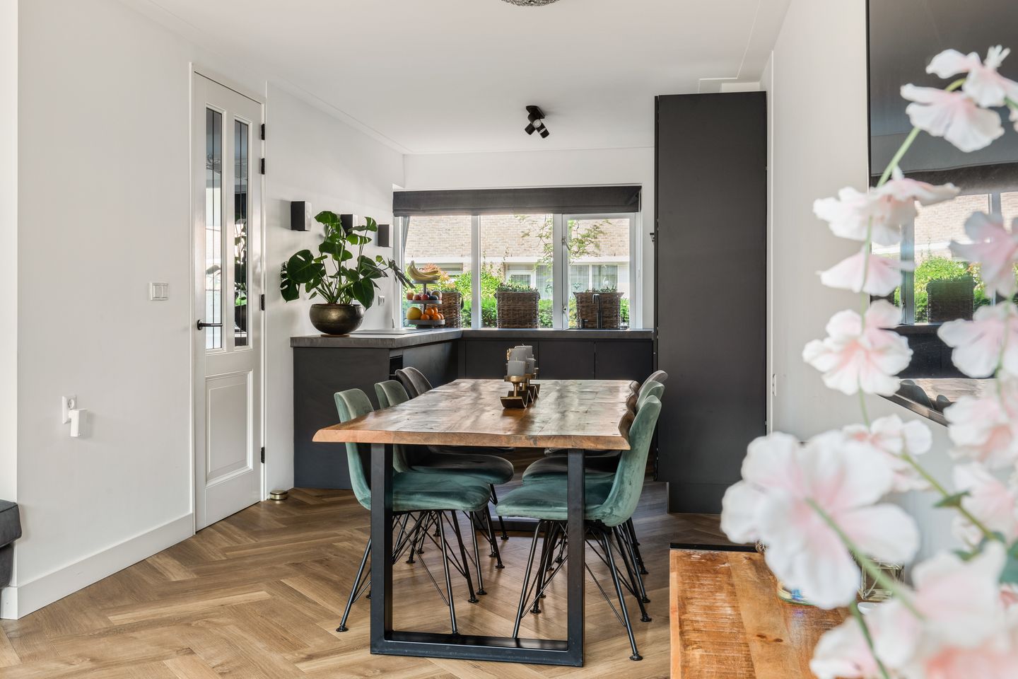 Photo 10 of Salvador Allendelaan 38