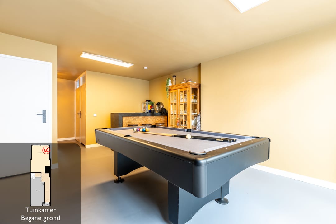 Photo 7 of Schokker 8