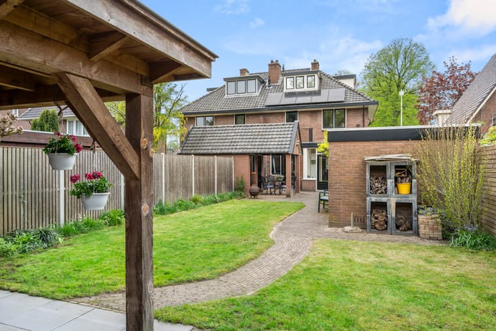 Foto 11 van Emmalaan 11