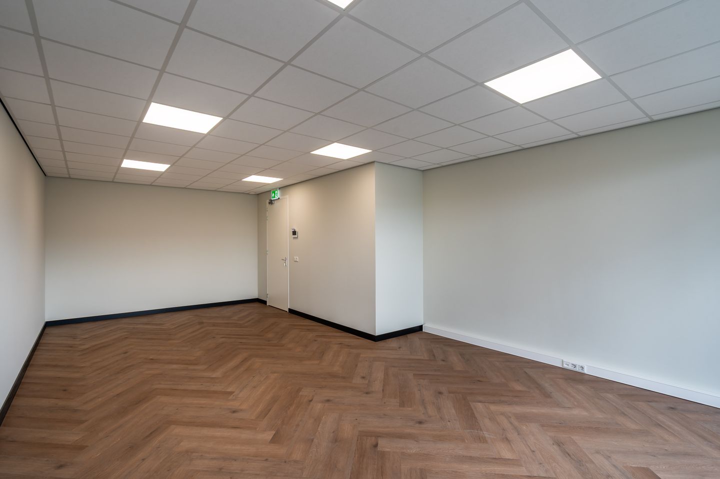 Bekijk foto 5 van Eemmeerlaan 2-L