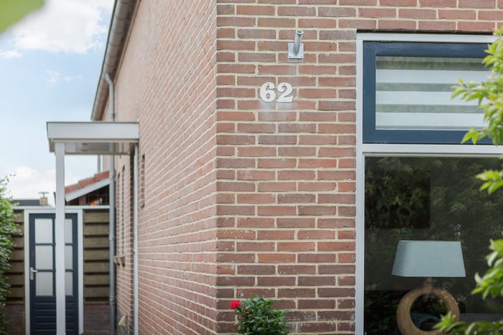 Foto 8 van Idzardaweg 62