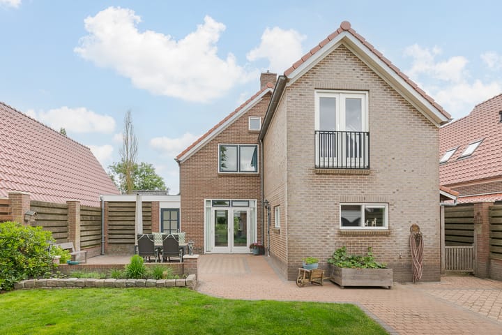 Foto 49 van Idzardaweg 62