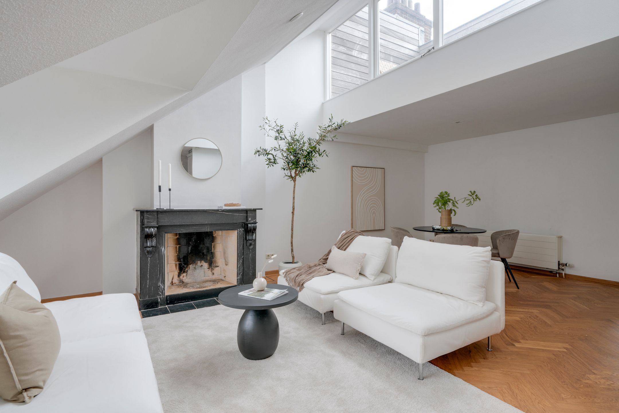 Photo 6 of Louise de Colignystraat 2-C