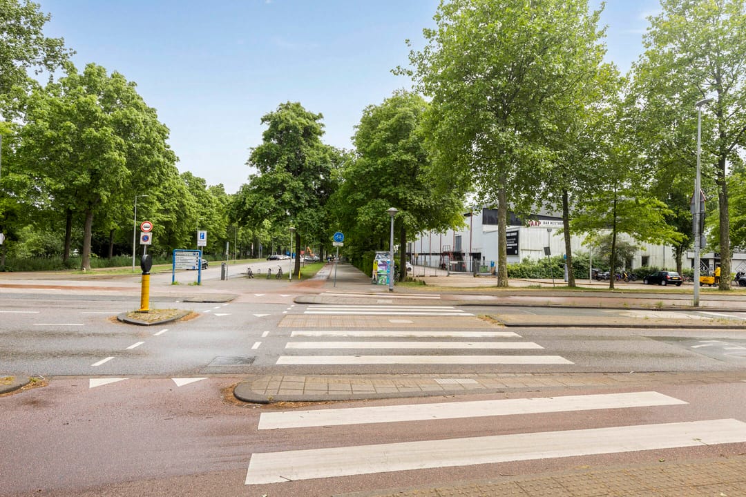 Photo 32 of Berthelotstraat 2-2