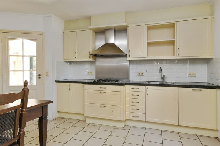 Photo 12 of Mortel 33