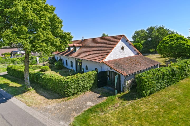 Photo 25 of Mortel 33