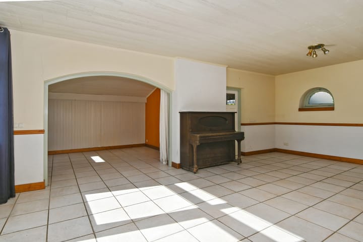 Photo 29 of Mortel 33